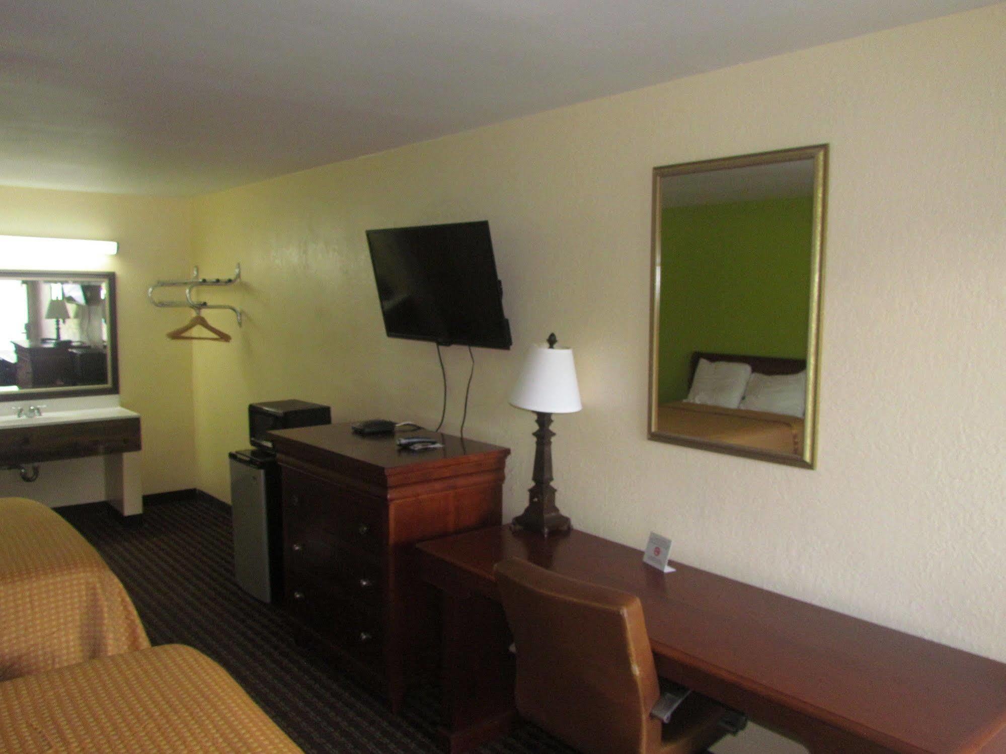 Red Carpet Inn - Augusta Luaran gambar